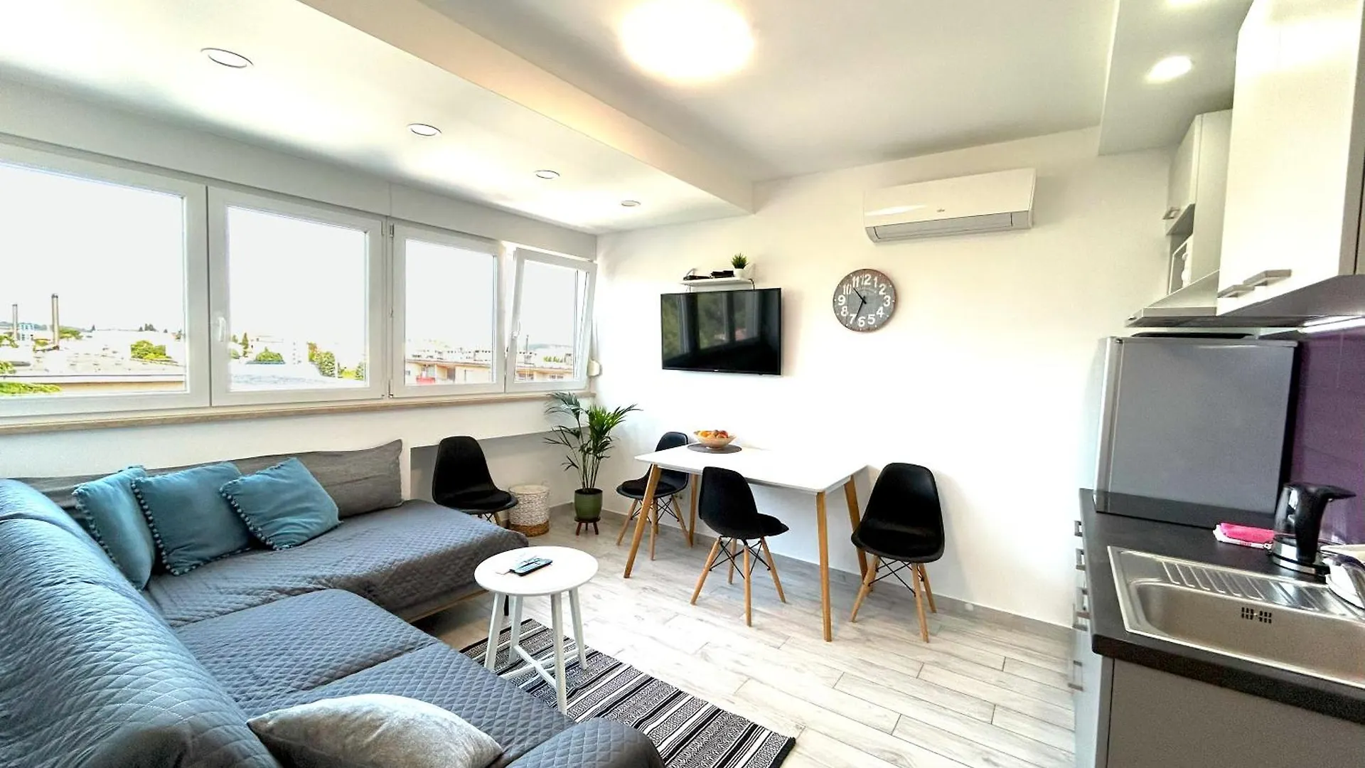 Apartments Fantasy & Magica بولا